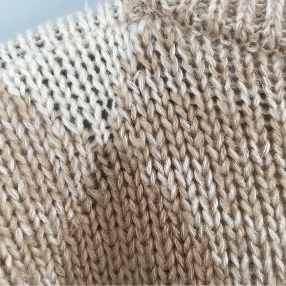 Vintage Chunky Knit Sweater Oversized Diamond Pattern Tan & Off White Sears Med - Picture 3 of 6